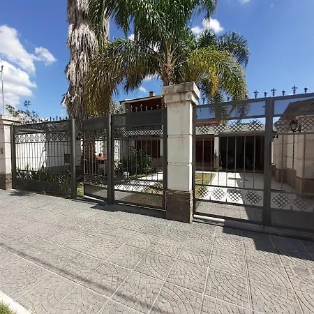 Hospedate En Nuestro Hogar Y Disfruta Unas Lindas Vacaciones En Termas De Rio Hondo Exterior photo